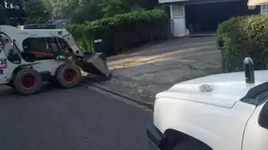 Driveway Demolition & Replacement: concrete demolition work by Redmond Concrete, concrete contractor serving Redmond (photo 4 of 6)