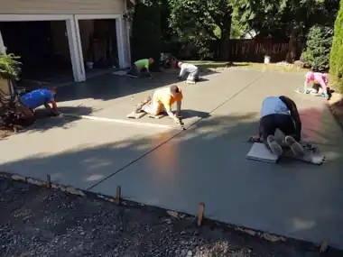 Driveway Pour & Finish: concrete driveway work by Redmond Concrete, concrete contractor serving Kirkland (photo 4 of 4)