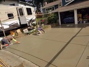 More Driveways: concrete driveway work by Redmond Concrete, concrete contractor serving Woodinville (photo 10 of 34)