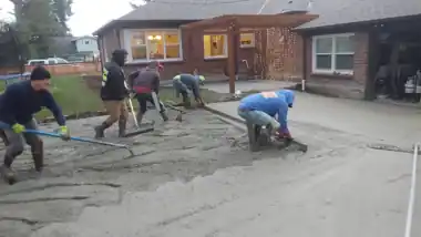 More Driveways: concrete driveway work by Redmond Concrete, concrete contractor serving Kirkland (photo 32 of 34)