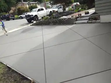 More Driveways: concrete driveway work by Redmond Concrete, concrete contractor serving Kirkland (photo 4 of 34)