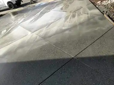 More Driveways: concrete driveway work by Redmond Concrete, concrete contractor serving Kirkland (photo 8 of 34)