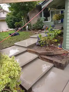More Patios, Walkways & Steps: concrete walkway and steps work by Redmond Concrete, concrete contractor serving Kirkland (photo 1 of 31)