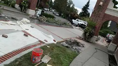 Broadmoor Golf Club Front Entrance in Seattle, WA: concrete walkway and steps work by Redmond Concrete (photo 2 of 5)