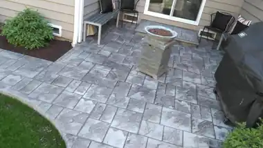 More Stamped & Decorative Concrete: concrete patio and wall work by Redmond Concrete, concrete contractor serving Redmond (photo 11 of 35)