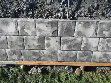 More Stamped & Decorative Concrete: concrete patio and wall work by Redmond Concrete, concrete contractor serving Bothell (photo 21 of 35)