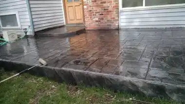 More Stamped & Decorative Concrete: concrete patio and wall work by Redmond Concrete, concrete contractor serving Redmond (photo 27 of 35)